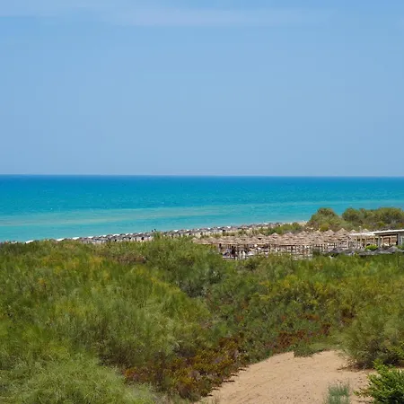 Resort Sikania Eco 4*