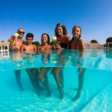 Resort Sikania Eco 4*
