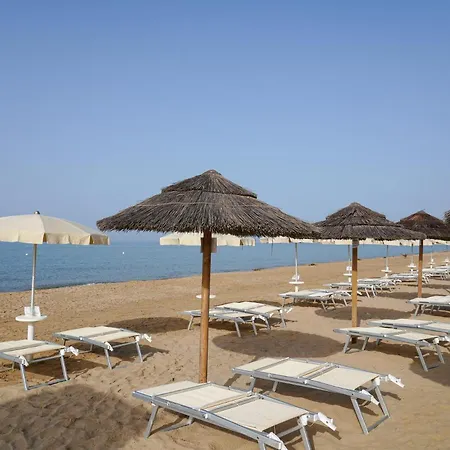 Sikania Eco 4* ליקאטה