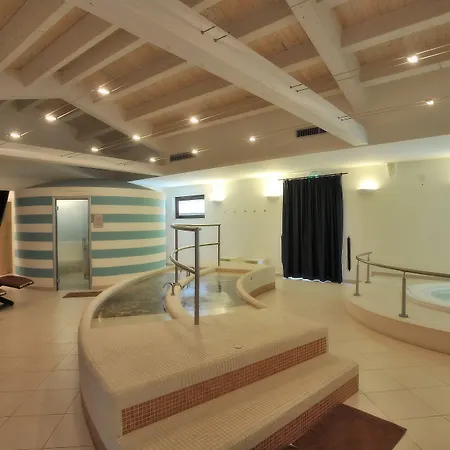 Sikania Eco Θέρετρο