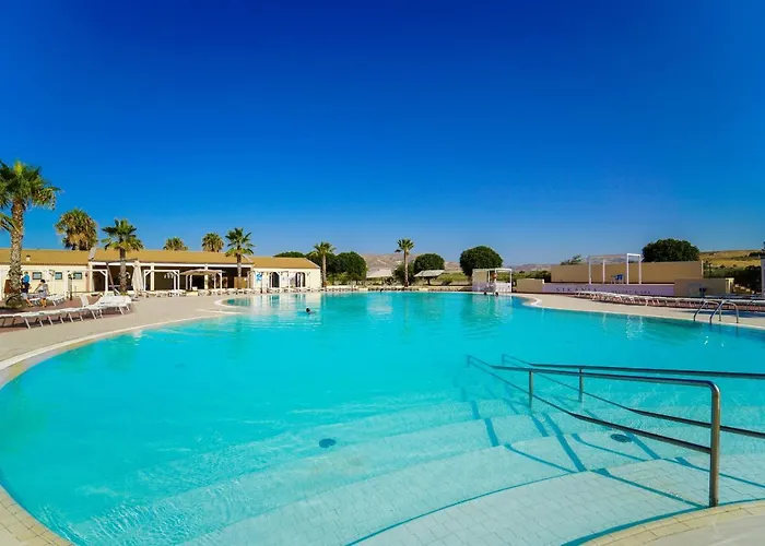 Sikania Eco 度假村 4*