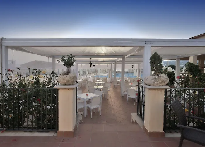 Sikania Eco 度假村 利卡塔